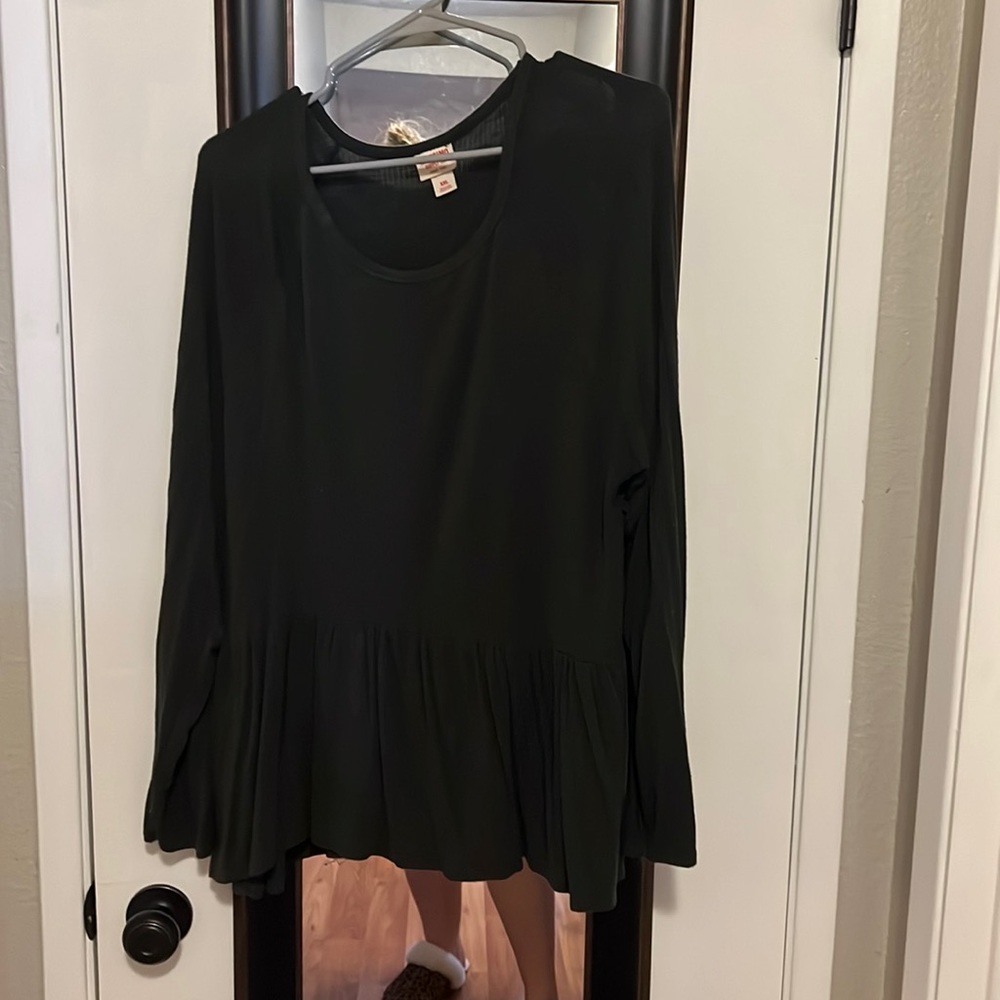 Dark green top